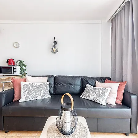 427 H4y Apartment *